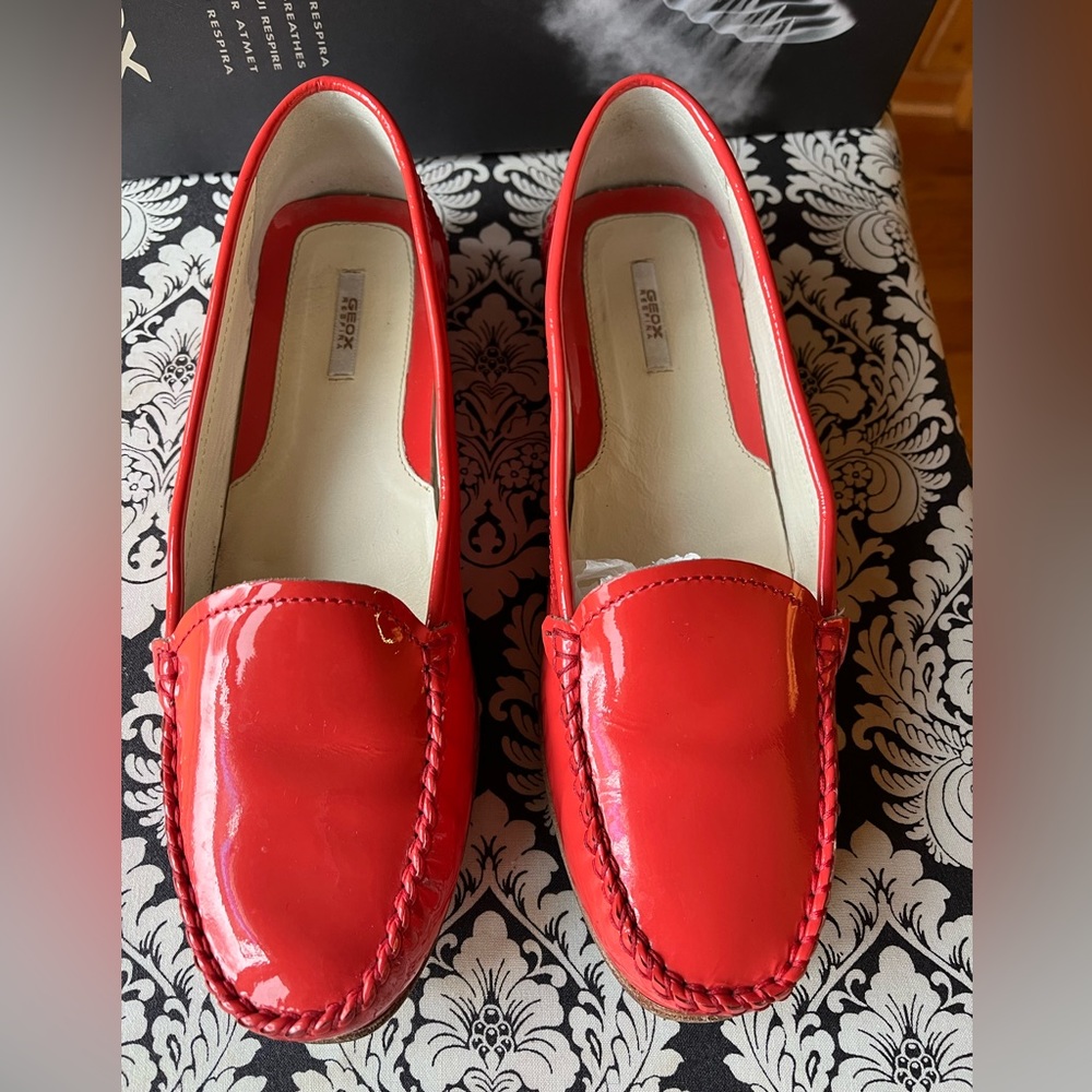 Geox Patent Leather Driving Mocs--Size EU39/US8